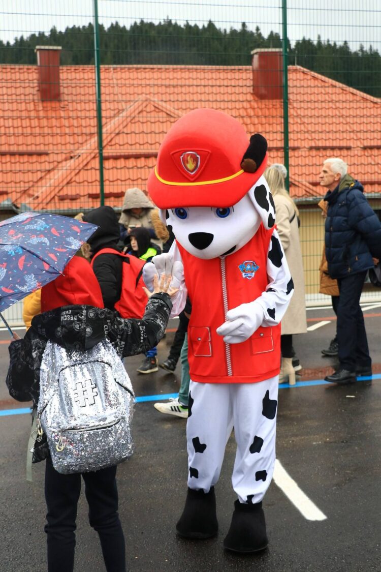 Općina Ilijaš organizovala zabavni program za školarce u Gajevima