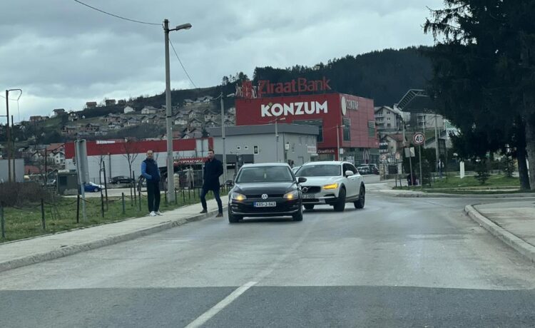 Manja saobraćajna nezgoda kod Binga u Ilijašu