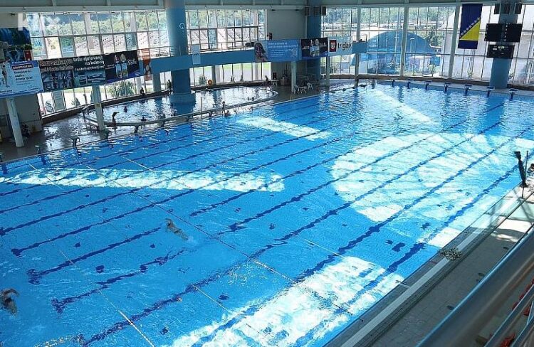 Na Olimpijskom bazenu Otoka pokušali izbaciti trenera za djecu s poteškoćama u razvoju, intervenisala i policija