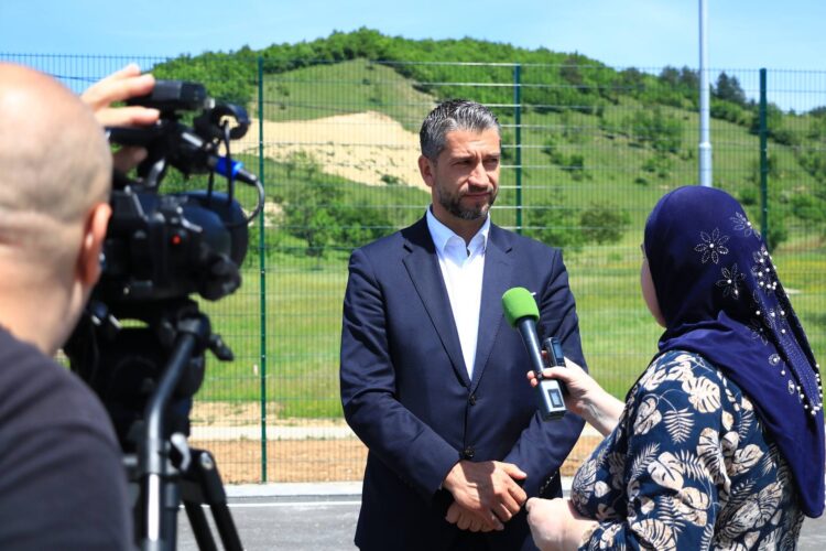 Završeni radovi na izgradnji sportske plohe u MZ Mrakovo, projekat vrijedan preko 320.000 KM