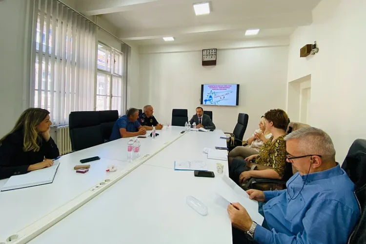 U Sarajevu održan sastanak sindikata državnih službenika, traže plate veće za 17 posto