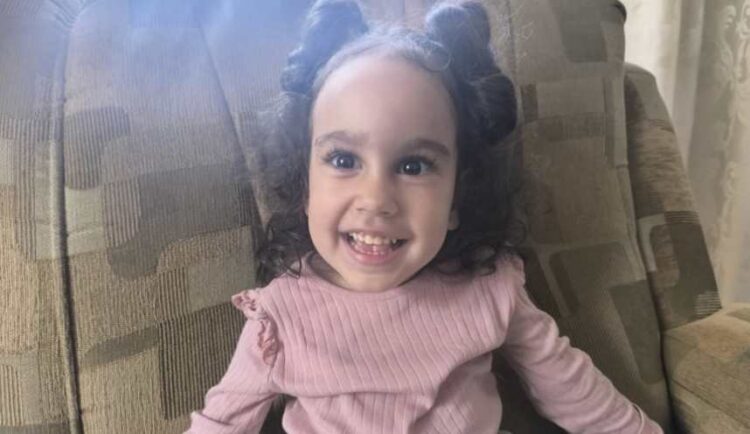 Malena Farah nas treba: Telefone u ruke, dajmo ovoj hrabroj djevojčici priliku za bolji život