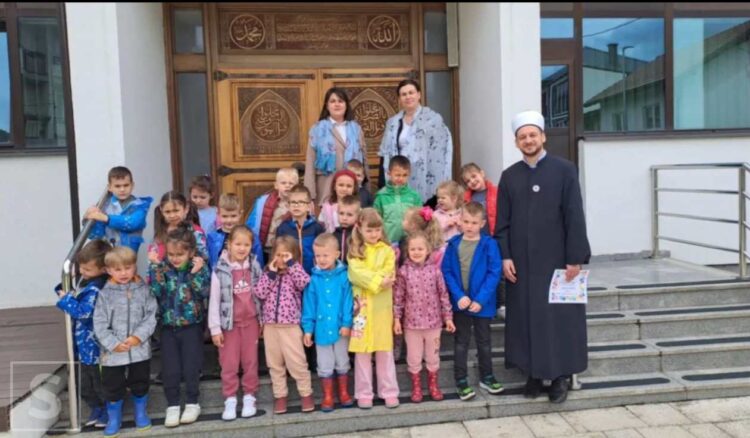 Odgajateljice Hermina i Stjepana odvele djecu u crkvu i džamiju: Imam i fratri bili oduševljeni