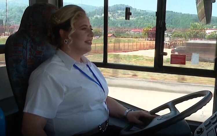 Visočanka Maida Džindo, jedina žena na području Visokog koja vozi autobus
