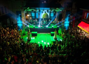 Armin Muzaferija koncertom duhovne muzike uljepšao ljetnu večer u Visokom