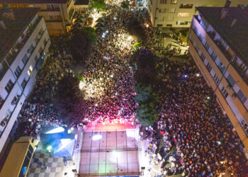 Spektakularan koncert: Amar Gile priredio spektakl za nekoliko hiljada posjetilaca u Ilijašu (FOTO)