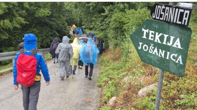Kolona “Marša mira” krenula ranije zbog kiše