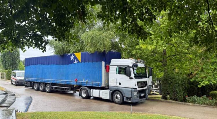 Iz Visokog kreće ispraćaj tabuta sedam žrtava genocida u Srebrenici