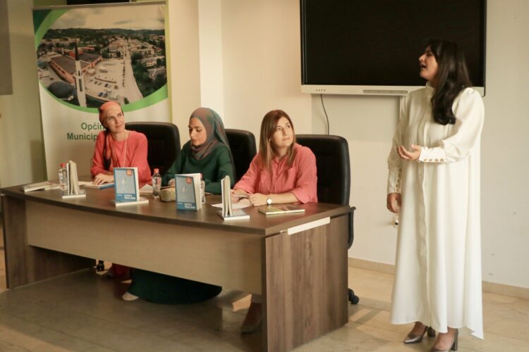 U Ilijašu upriličena promocija knjige “Vjetar u tvoja jedra” autorice Hatidže Hodžić