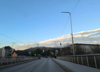 Aliefendić: Zrak u Kaknju je danas opasan po zdravlje, djeca neće ići u školu dok se stanje ne popravi