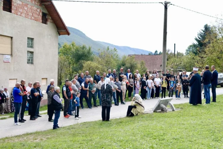 Obilježena 33. godišnjica zločina nad Bošnjacima Ljutočke doline: Tijela 31 žrtve spaljena