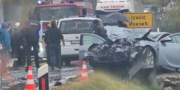 Teška nesreća u Izačiću: Saobraćaj prema granici u potpunosti obustavljen