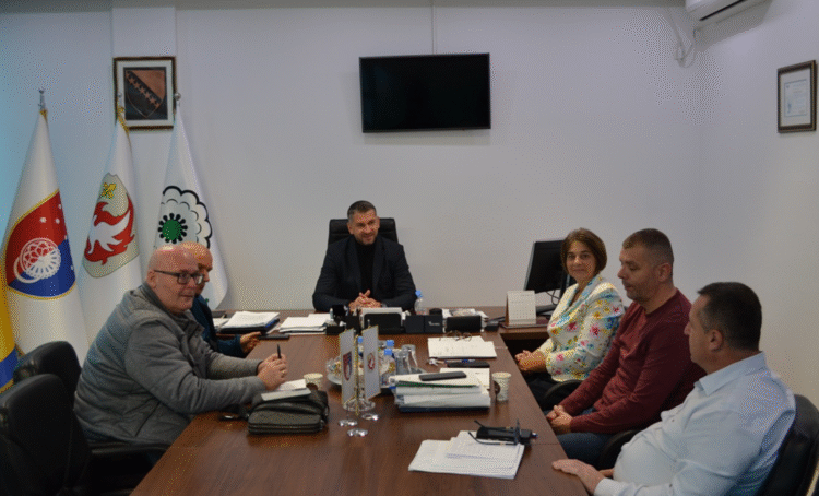 U kabinetu Općinskog načenika održan sastanak sa predstavnicima KJP ”Sarajevo-šume”