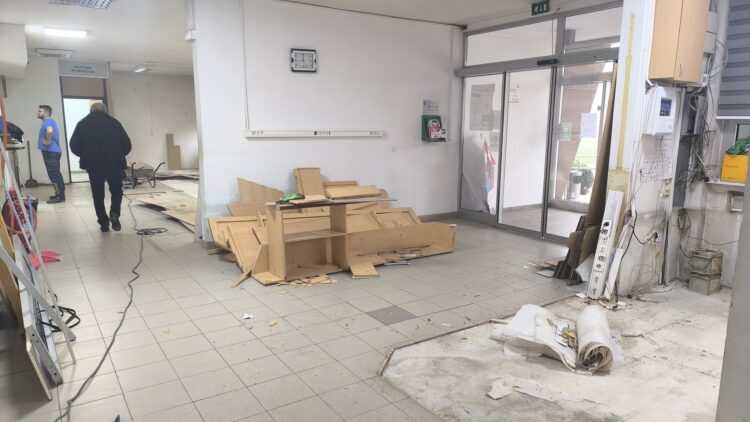 U toku radovi na rekonstrukciji prizemlja zgrade Općine Ilijaš (FOTO)