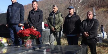 Posjeta grobljima branitelja povodom blagdana Svi sveti