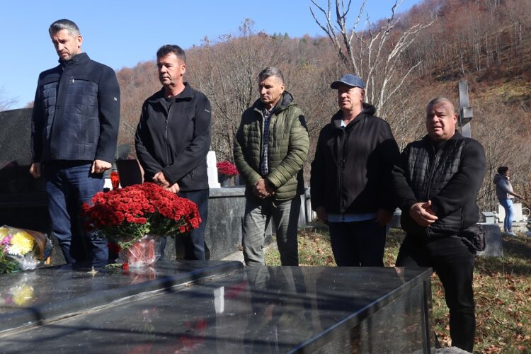 Posjeta grobljima branitelja povodom blagdana Svi sveti