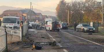 Teška nesreća u BiH: Jedna osoba poginula, saobraćaj obustavljen