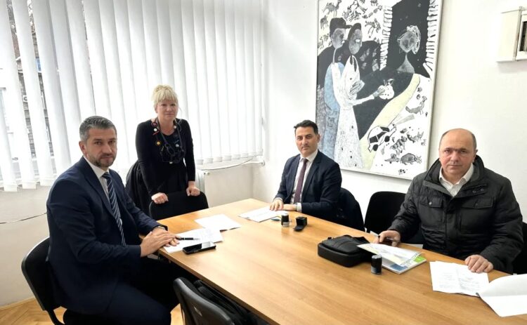 Potpisan ugovor vrijedan 500.000 KM za izgradnju atletske staze na SRC “Banovac”