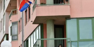 U Istočnom Sarajevu postavljene zastave RS-a na sve zgrade zbog godišnjice potpisivanja Dejtonskog sporazuma