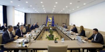 Vijeće ministara BiH usvojilo odluku, ide isplata 1.000 KM pomoći za zaposlene u bh. institucijama