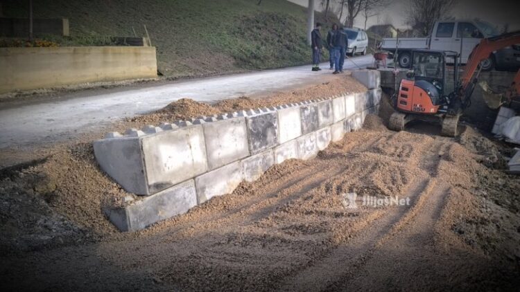 Sanacija dijela puta u naselju Hadžići: Postavljeni gabioni za stabilizaciju terena
