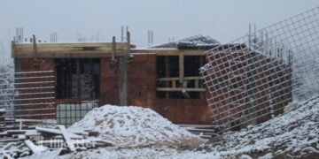 U Halugama kod Ilijaša u toku izgradnja treće stambene jedinice za smještaj romskih porodica