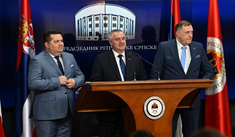 Obustavljena istraga protiv Dodika, Viškovića i Stevandića za napad na ustavni poredak BiH