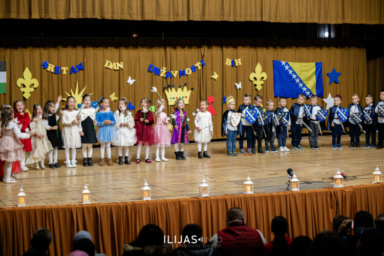 Predškolska ustanova „Behar“ obilježila Dan državnosti svečanom priredbom u kino sali (FOTO)