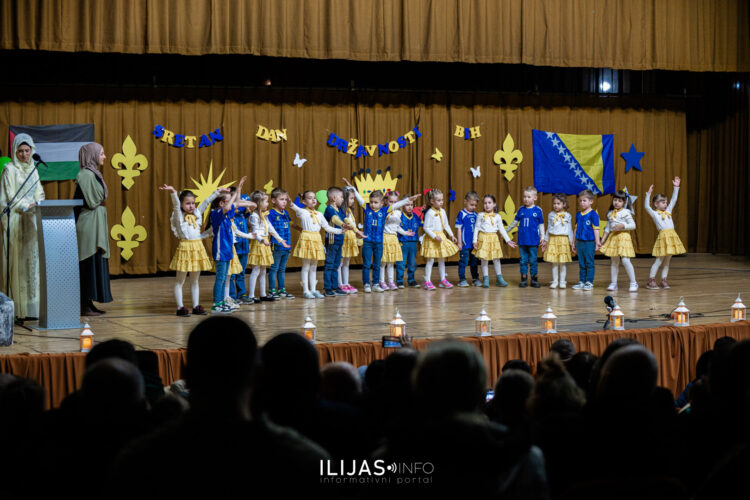 Predškolska ustanova „Behar“ obilježila Dan državnosti svečanom priredbom u kino sali (FOTO)