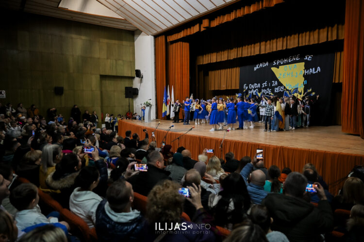 Ilijaš obilježio Dan državnosti svečanom priredbom u kino sali (FOTO)