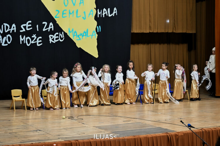 Ilijaš obilježio Dan državnosti svečanom priredbom u kino sali (FOTO)