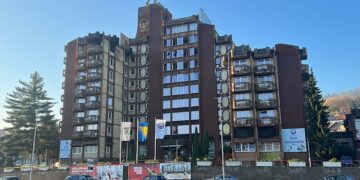 U četvrtak Dan žalosti u Tuzlanskom kantonu zbog stradanja 11 osoba u požaru u Domu penzionera