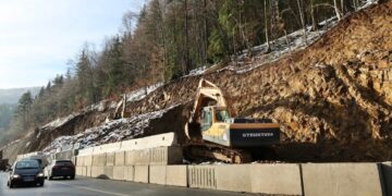 Hitna sanacija na putu Sarajevo – Tuzla nakon novog odrona: Građani bijesni zbog višemilionskog projekta koji prijeti svima