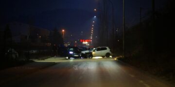 Saobraćajna nesreća u Industrijskoj zoni u Ilijašu (FOTO)