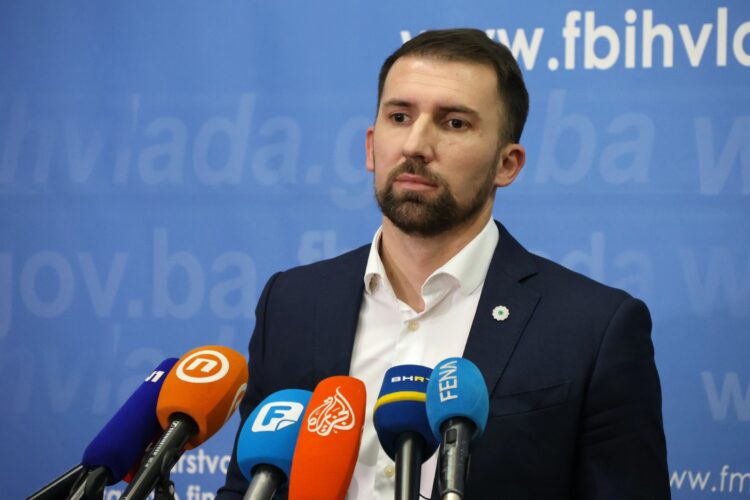 Najavljen rast penzija u FBiH u januaru i julu, minimalna će iznositi 700 KM