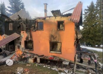 Izgorio planinarski dom na Bukoviku iznad Sarajeva