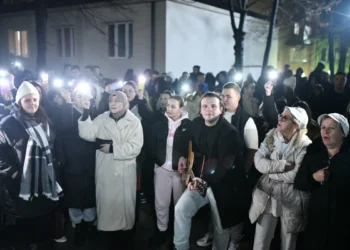 Studenti sa Bjelava izašli na ulice: Pogledajte prizore ispred studentskog doma