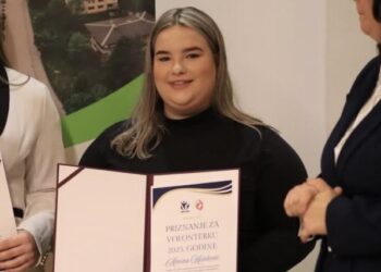Mladi koji mijenjaju Ilijaš: Amina Mešetović volonterka 2025. godine