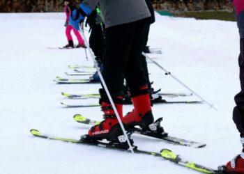 Počela škola skijanja: Više od 4.000 učenika na olimpijskim planinama u KS