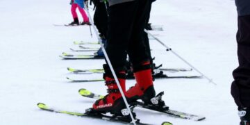 Počela škola skijanja: Više od 4.000 učenika na olimpijskim planinama u KS