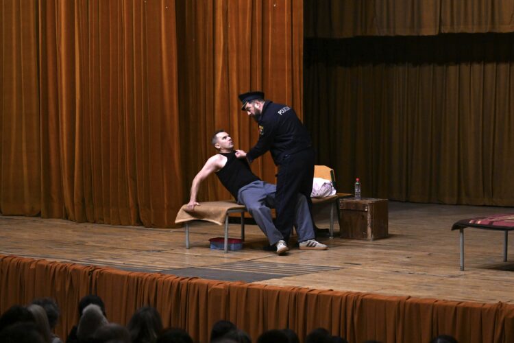 Kultna komedija „Državni lopov“ oduševila Ilijaš – smijeh od prve do posljednje scene (FOTO)