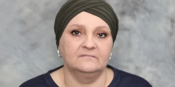 Pomozi.ba pokreće apel za Adisu Husejinović: Za njeno liječenje potreban je naš poziv na 17048