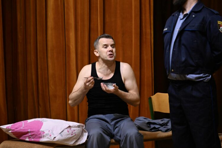 Kultna komedija „Državni lopov“ oduševila Ilijaš – smijeh od prve do posljednje scene (FOTO)