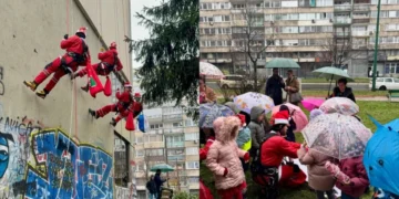 Praznično iznenađenje u Sarajevu: Djeda Mrazovi se spustili niz zgradu i obradovali mališane