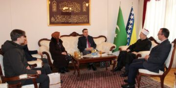 Porodica Aganhodžić iz Ilijaša posjetila muftiju sarajevskog Nedžada Grabusa