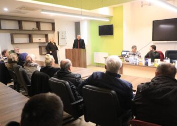 Izuzetno posjećena promocija knjiga istaknutog pčelara i autora Elvira Čuture u Ilijašu