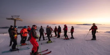 Nesvakidašnja avantura skijanja na olimpijskoj ljepotici: Na Bjelašnici upriličen Sabah Ski