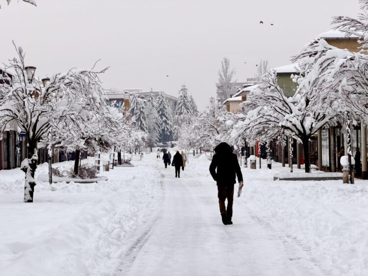 Građani obavezni čistiti snijeg ispred svojih ulaza i prilaza