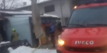 Brza intervencija vatrogasaca spriječila veću štetu u centru Ilijaša (FOTO)