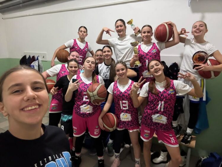 Ženska košarka u Ilijašu u usponu: Tri medalje u tri sedmice